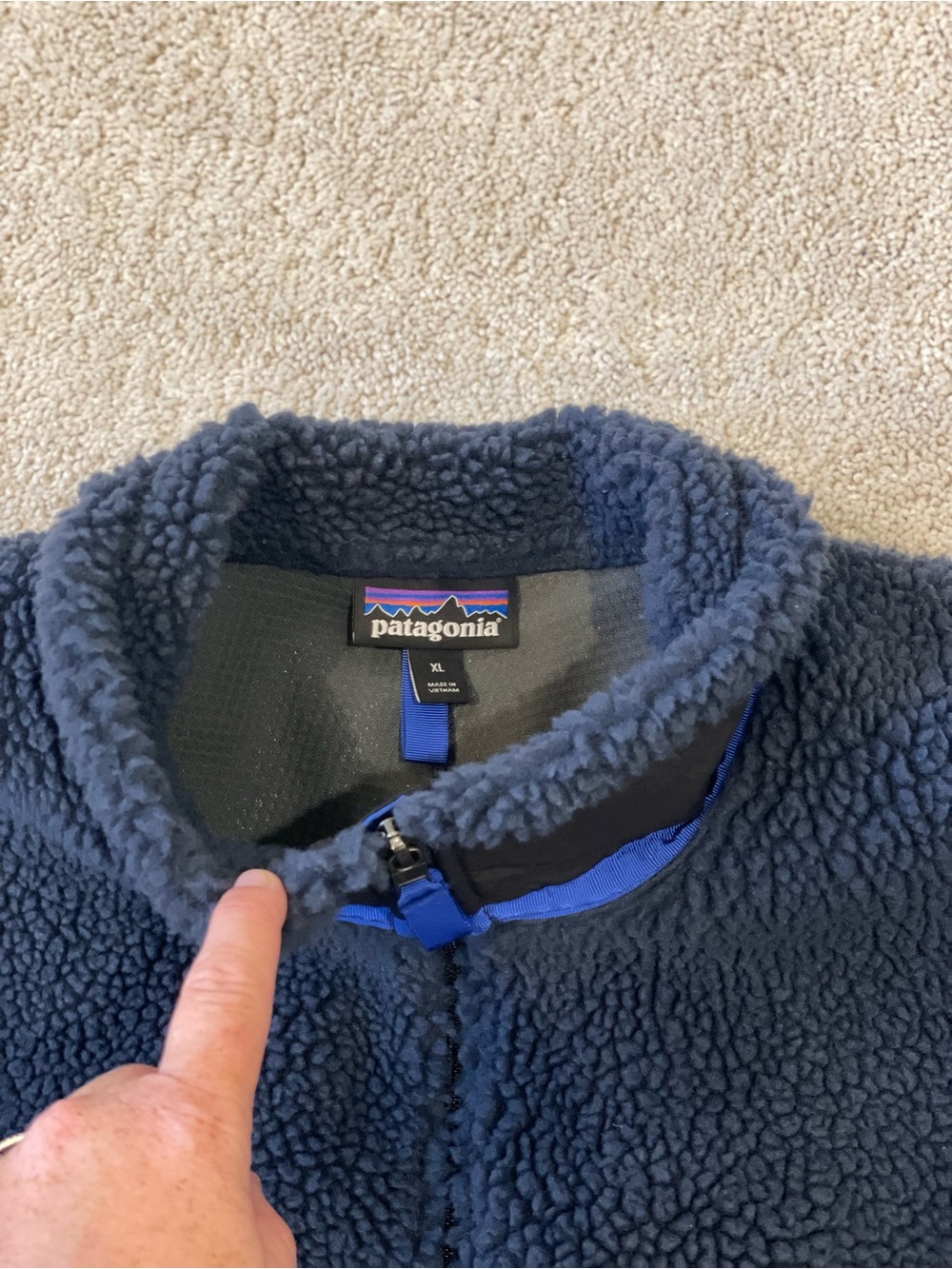 Patagonia Retro X Navy Blue Fleece Jacket - Picture 3 of 7